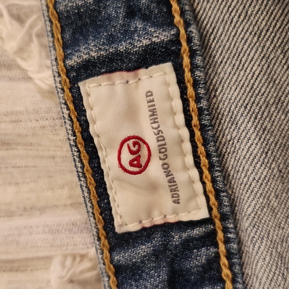 Medium wash, distressed AG "the stilt" cigarette skinny jeans size 28! - Picture 3 of 10